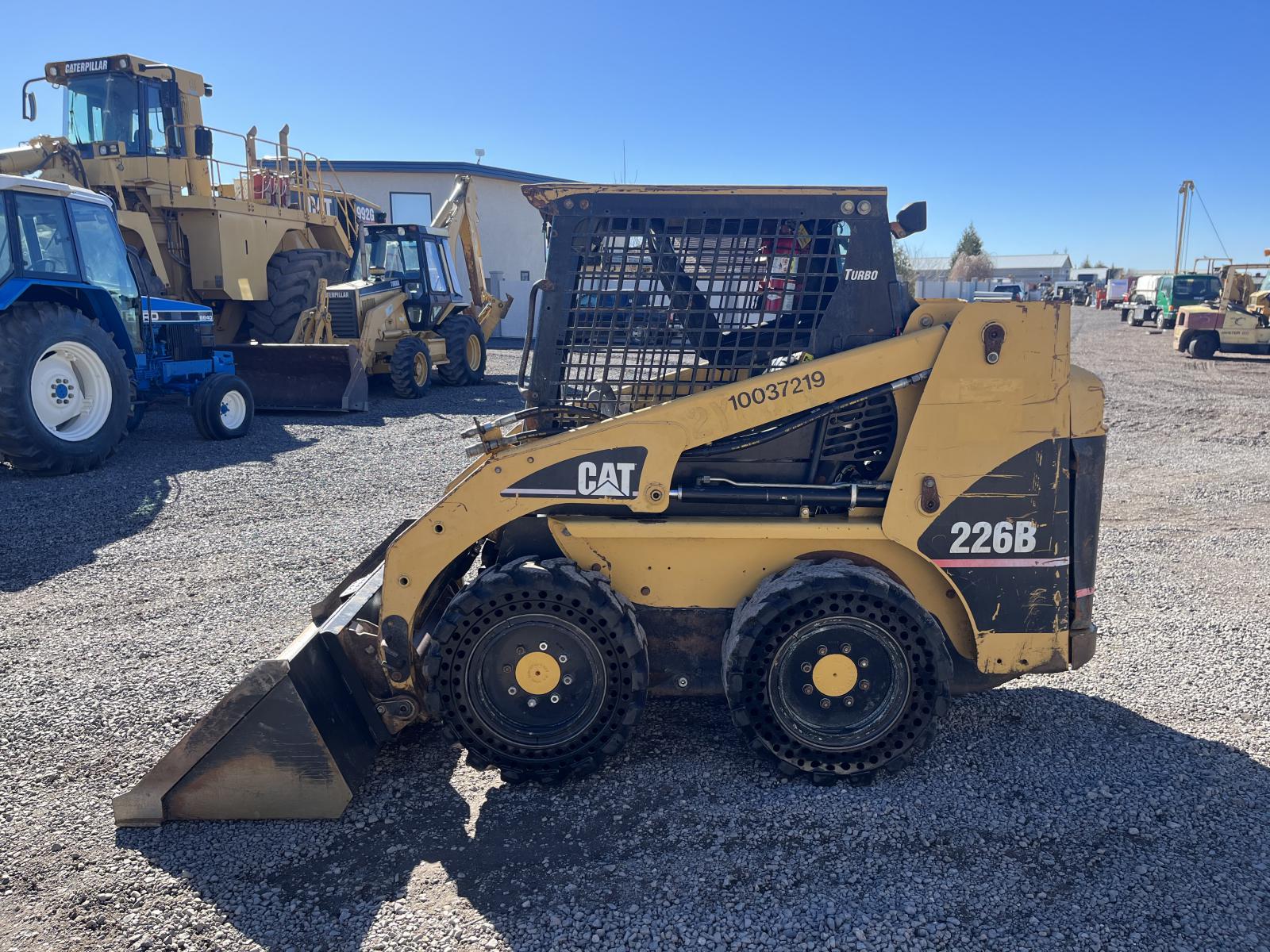 CATERPILLAR 226B